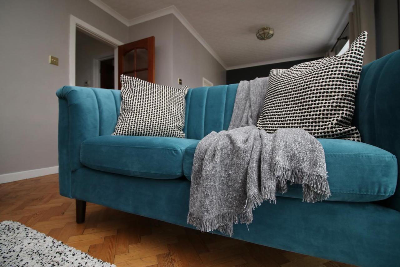 Becky'S Bungalow By Ty Sa -Spacious 4 Bed Bungalow Кардіфф Екстер'єр фото